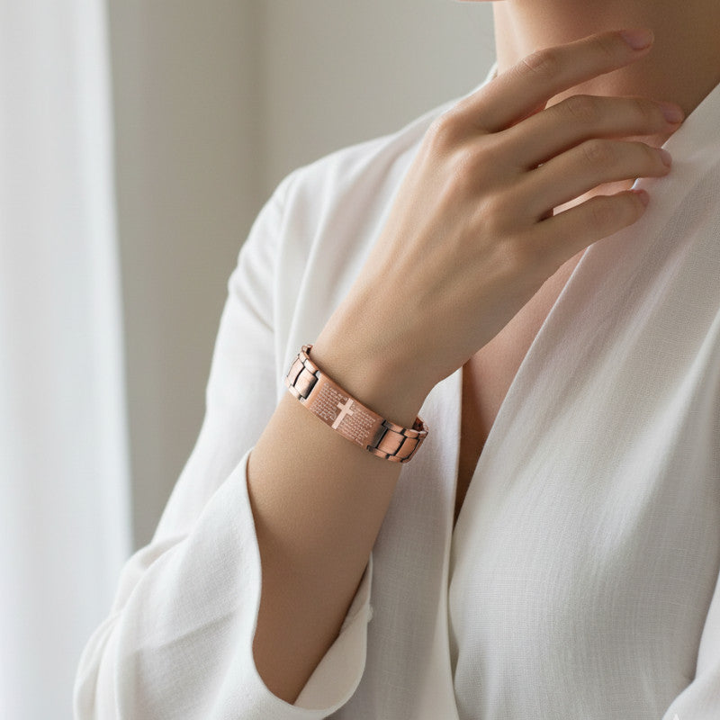 Pulsera con cruz de cobre DivineStrength™