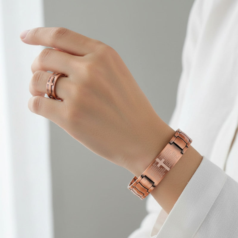 Pulsera con cruz de cobre DivineStrength™